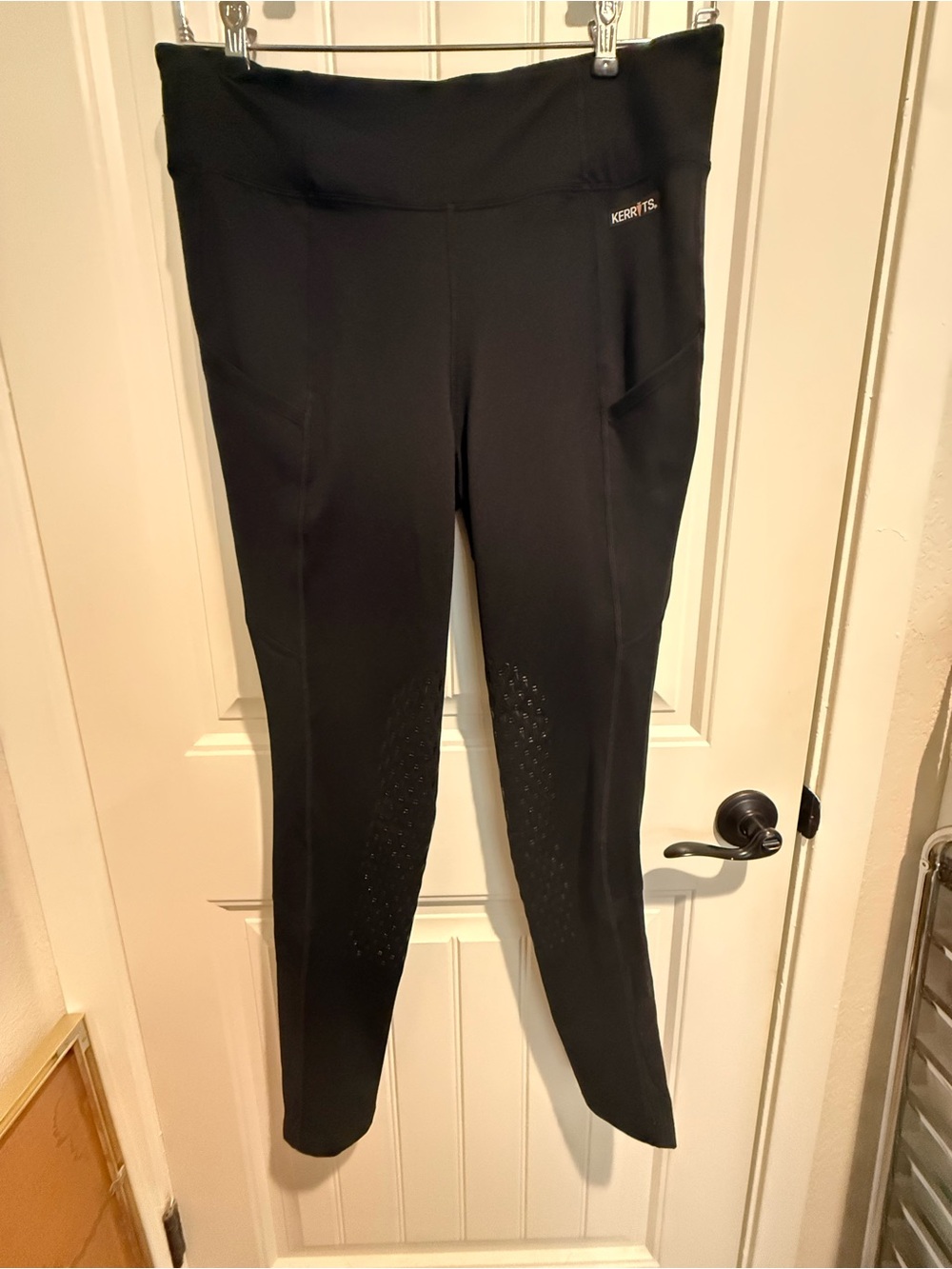 Kerrits Black Performance Leggings with Silicone Knee Grip
